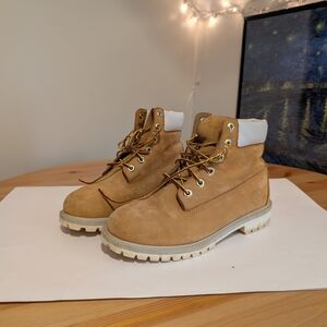 Timberland Unisex 6 Inch Premium Waterproof Boot 'Wheat White'